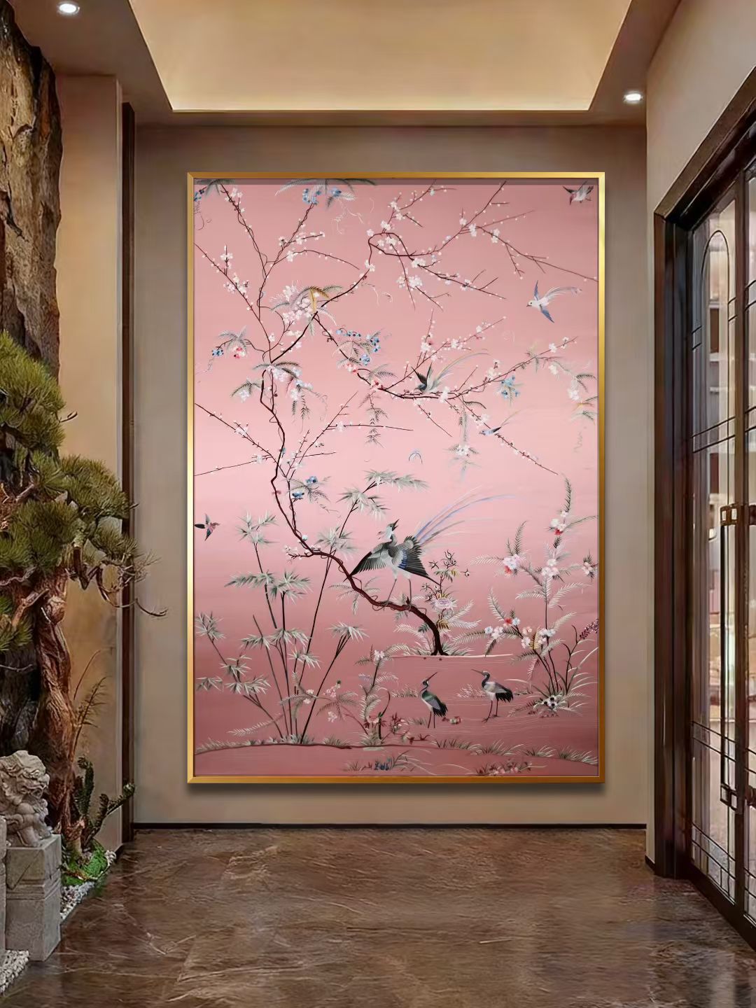 玄关墙面的粉色花鸟刺绣竖幅挂画