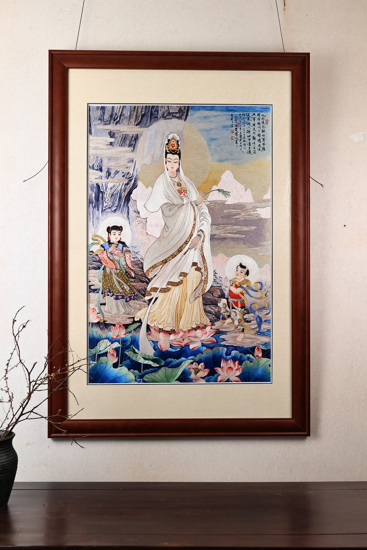 苏绣佛像作品，彩绘佛像